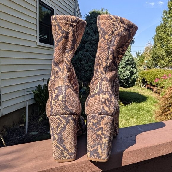 H & M Women's Sock Boots - Beige/Snakeskin-Patterned - Size 9.5 - Picture 3 of 6